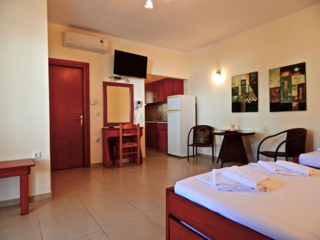 Panorama Apartments And Studios خْريسيا أموذيا المظهر الخارجي الصورة